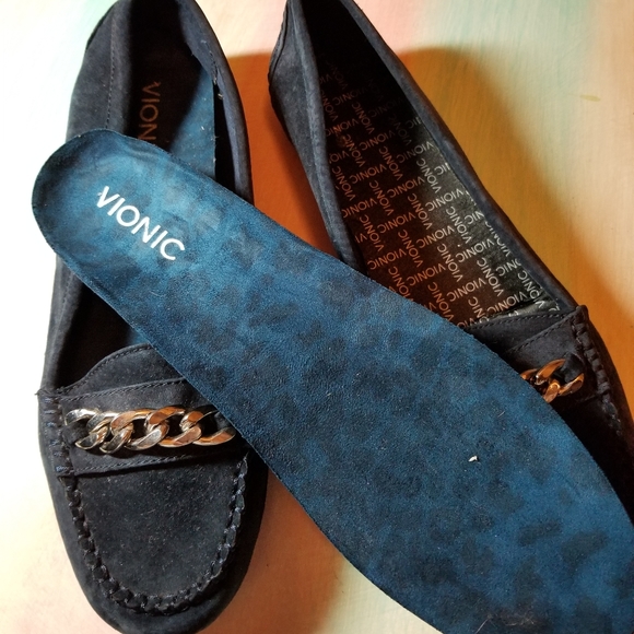 Vionic Loafers 🥿 - Picture 1 of 11